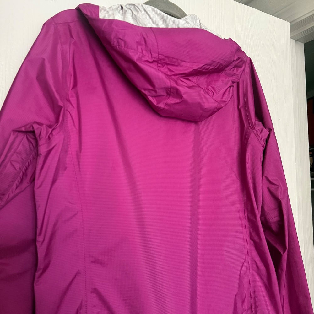 Patagonia Women's Rain Shell Jacket size M - Picture 7 of 12